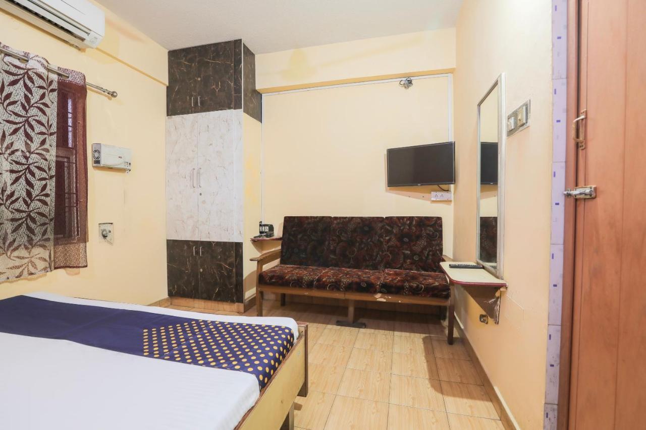 Spot On 64228 Ram Palace Hotel Chennai Eksteriør billede